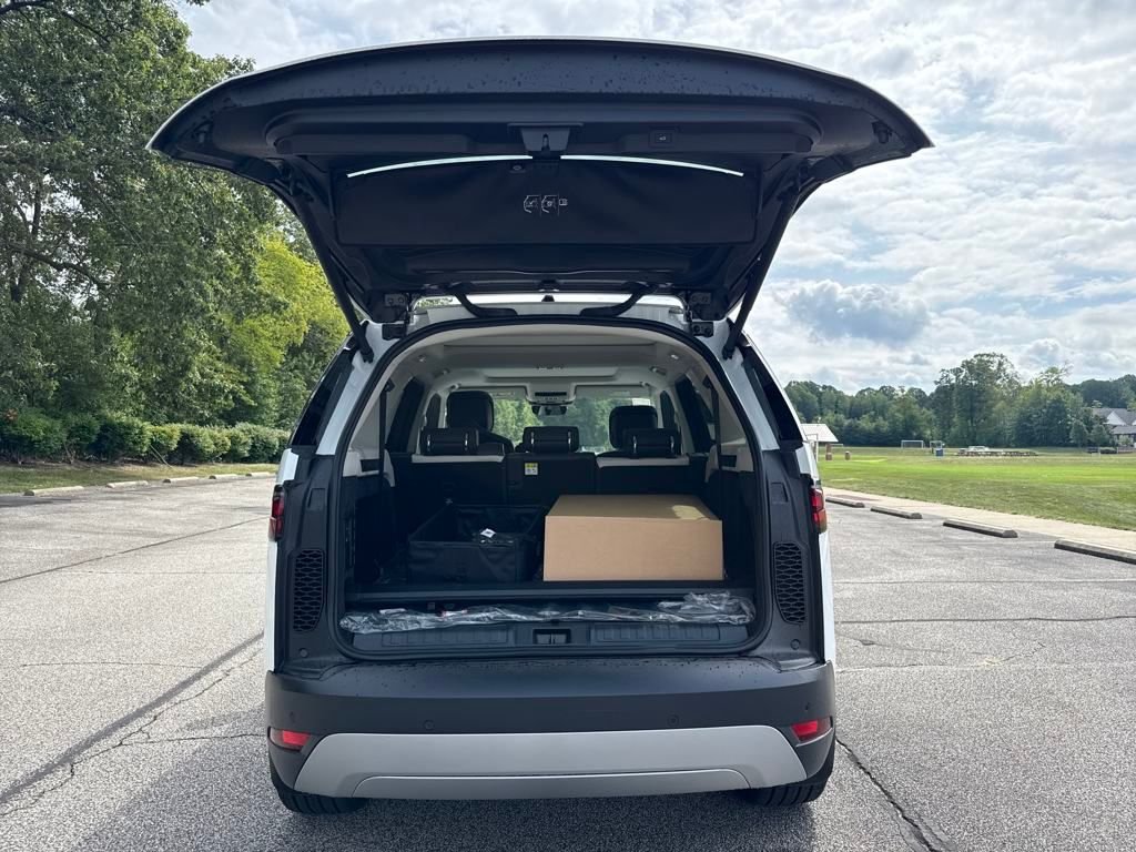 2025 Land Rover Discovery S - Photo 9