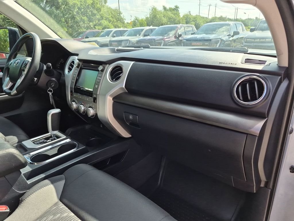 Used 2019 Gray Toyota SR5 image 39