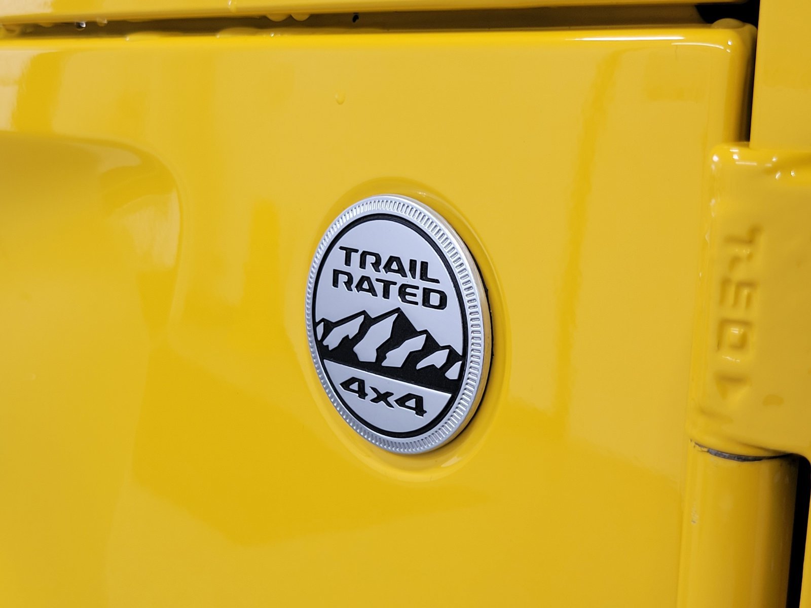 Used 2019 Yellow Jeep Unlimited Sport S image 33