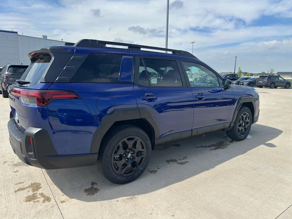 New 2026 SAPPHIRE BLUE PEARL Subaru Limited image 5