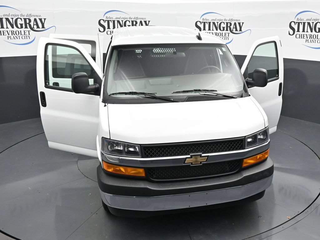 2025 Chevrolet Express Cargo Work Van - Photo 34