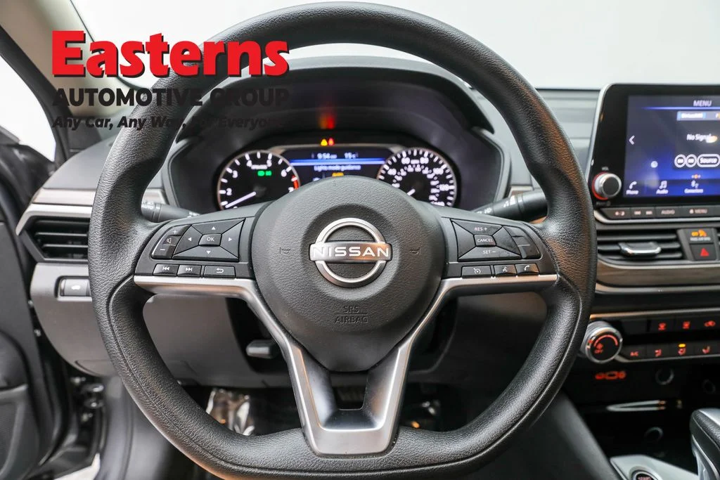 Used 2024 Gray Nissan 2.5 SV image 10