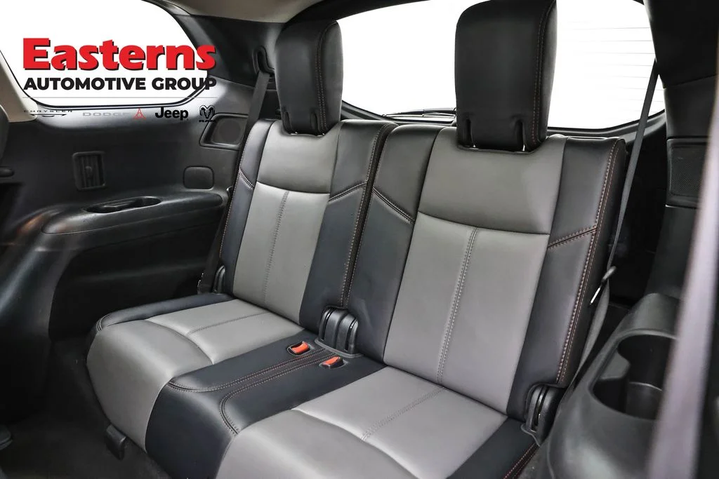 Used 2020 Gray Nissan SL image 33