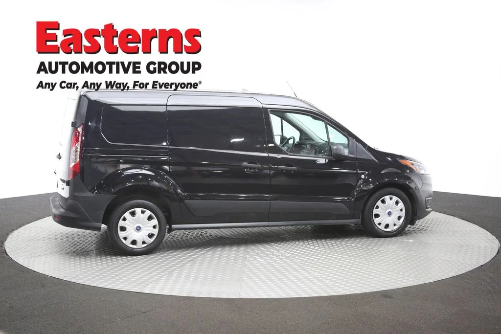 Used 2022 Black Ford XL image 40