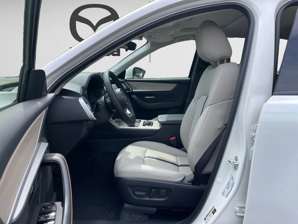 New 2026 White Mazda 3.3 Turbo Preferred image 8