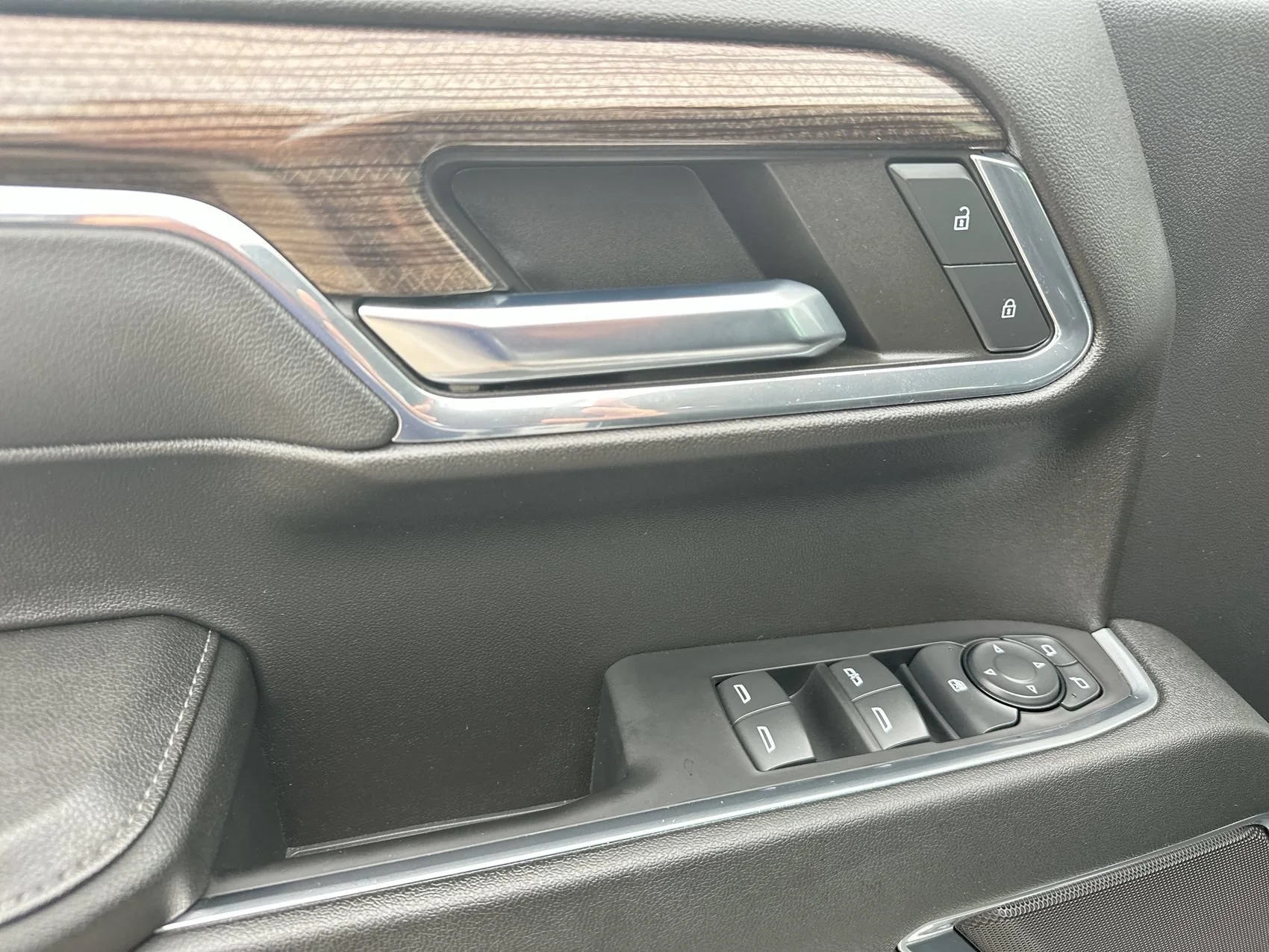 2024 Chevrolet Silverado 1500 RST - Photo 13