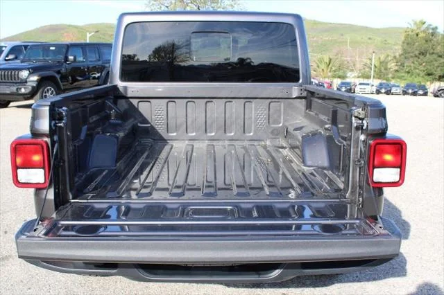2025 Jeep Gladiator Big Bear - Photo 31