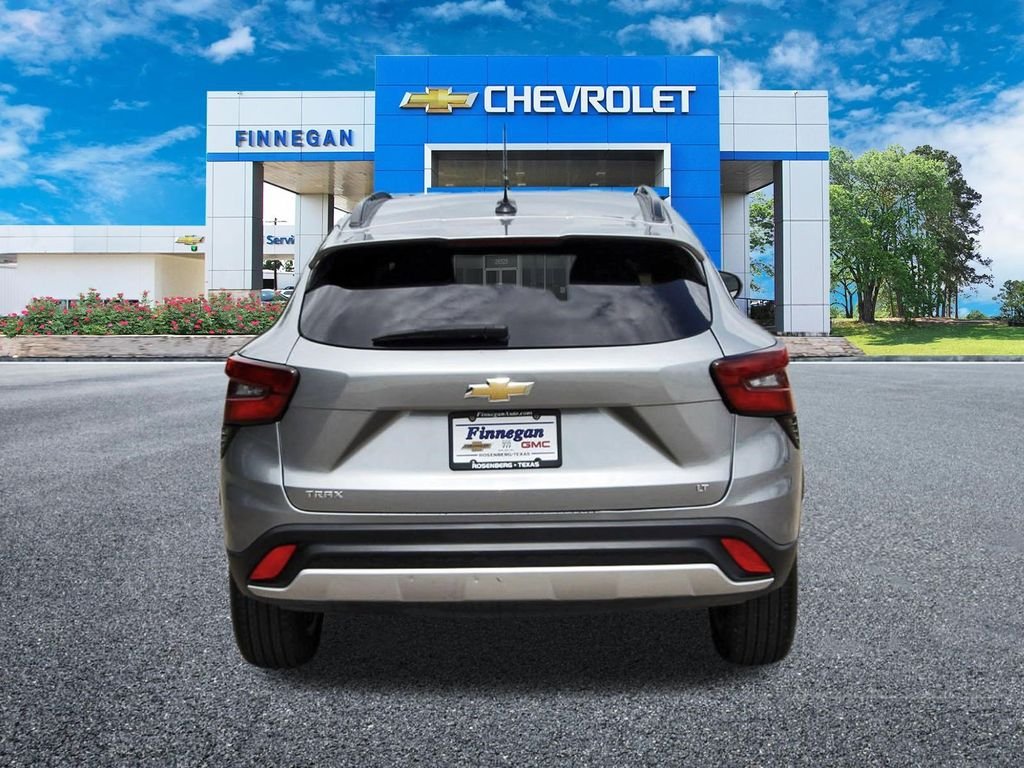 Used 2025 Gray Chevrolet LT image 6