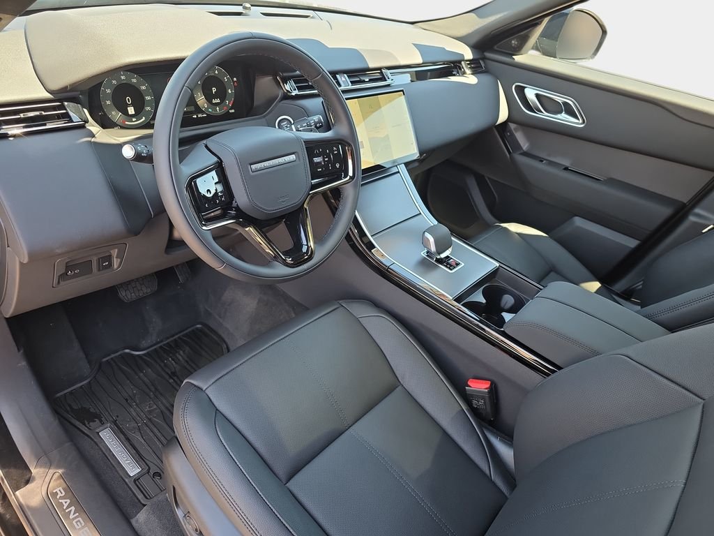 New 2026 Santorini Black Land Rover S image 13