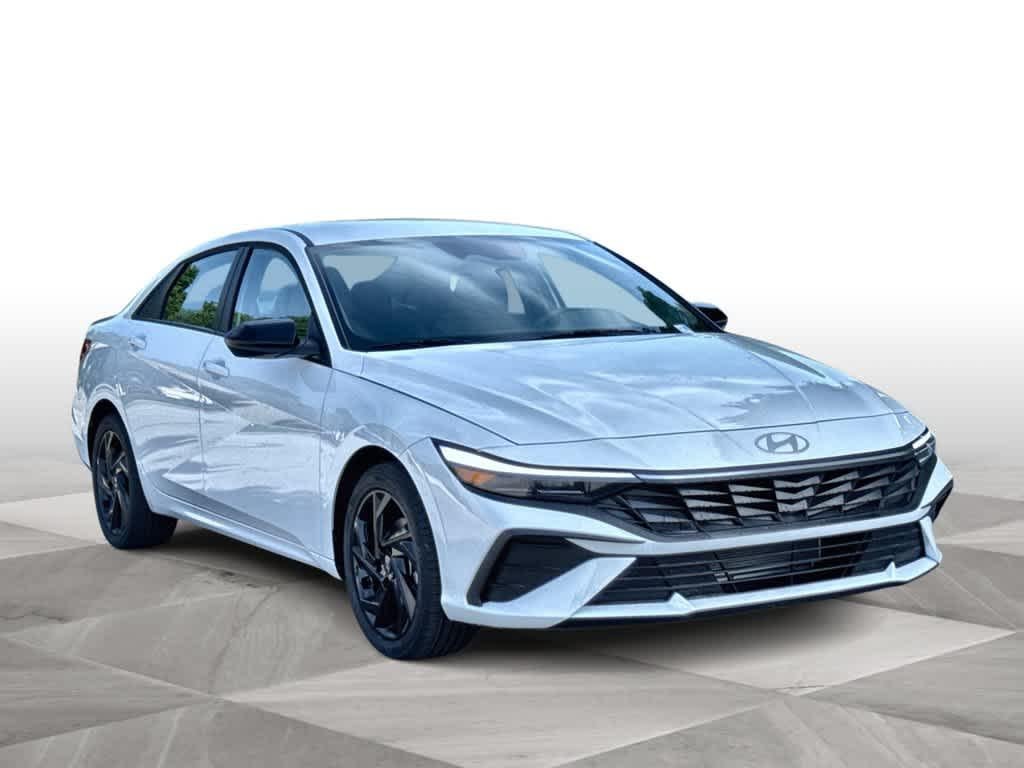 2026 Hyundai Elantra SEL Sport - Photo 2