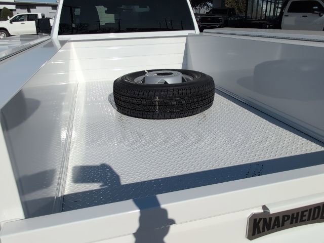 New 2026 Summit White Chevrolet Work Truck image 10
