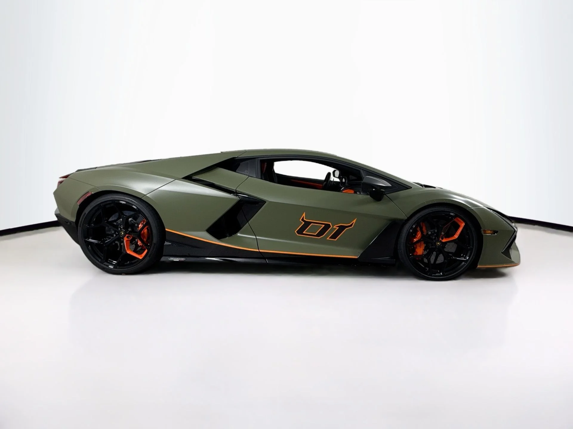 Used 2024 Verde Turbine Matt Lamborghini Base image 8
