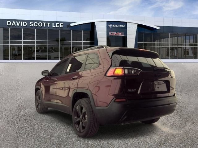 Used 2020 Velvet Red Pear Jeep Altitude image 5