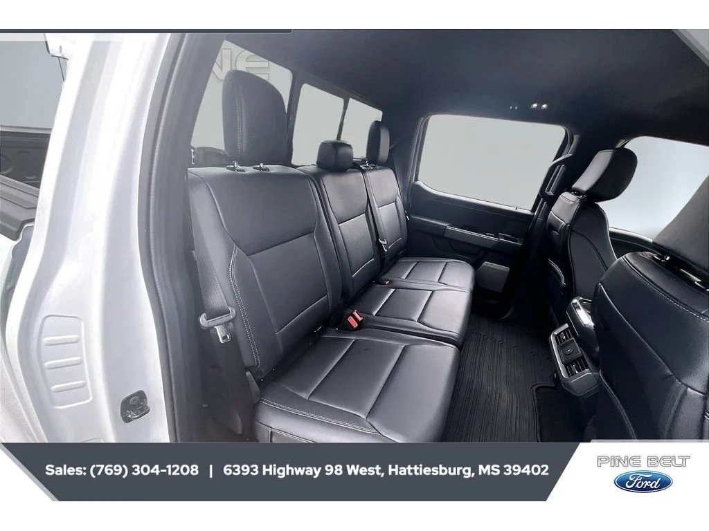 New 2026 Oxford White Ford XLT image 21