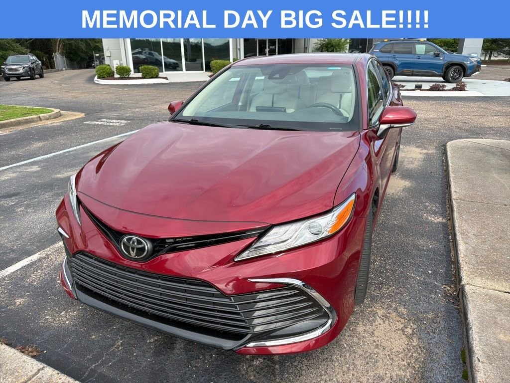 2021 Toyota Camry 2.5 Auto XLE's photo