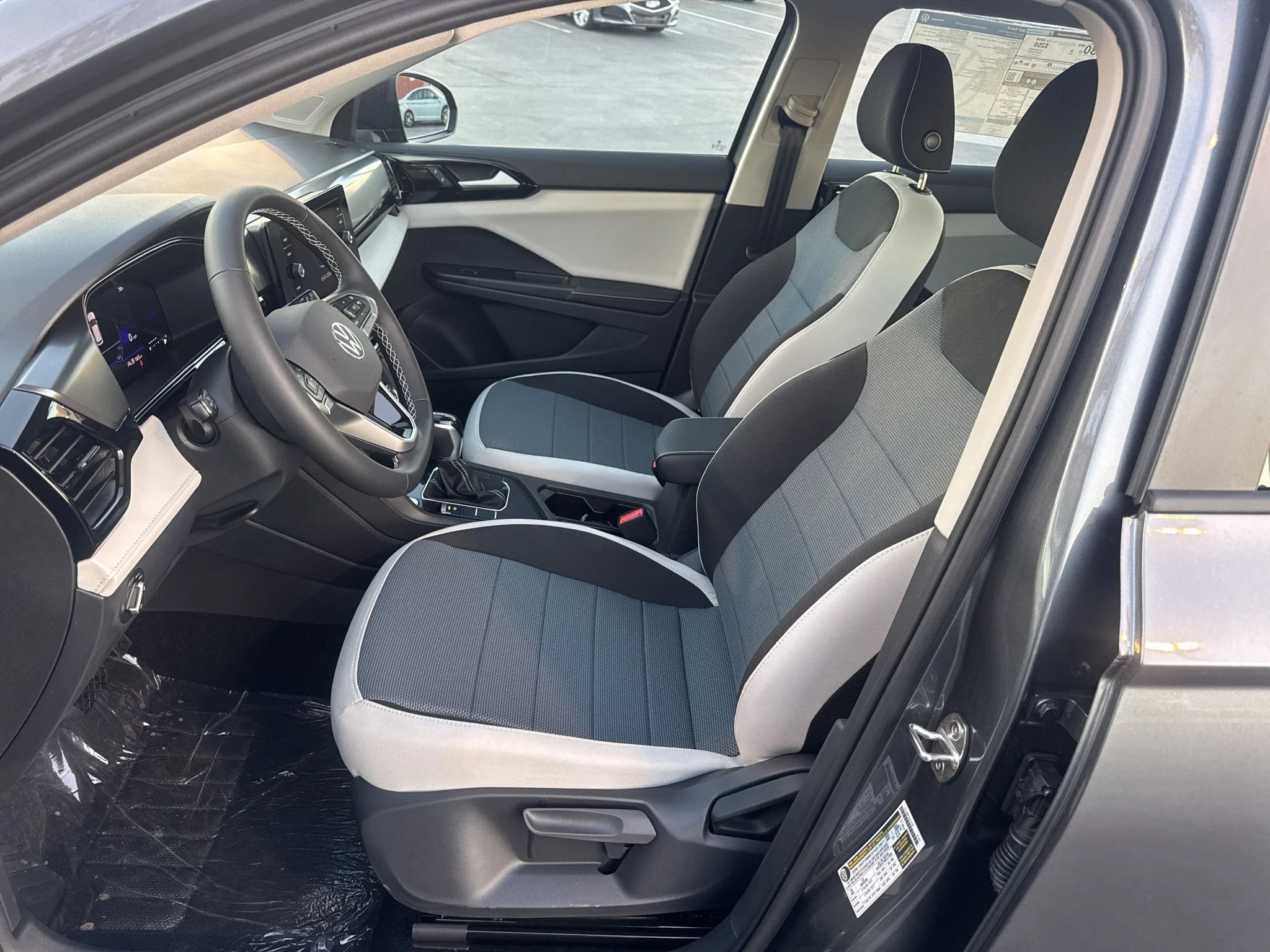 New 2027 Platinum Gray Metallic Volkswagen S image 13