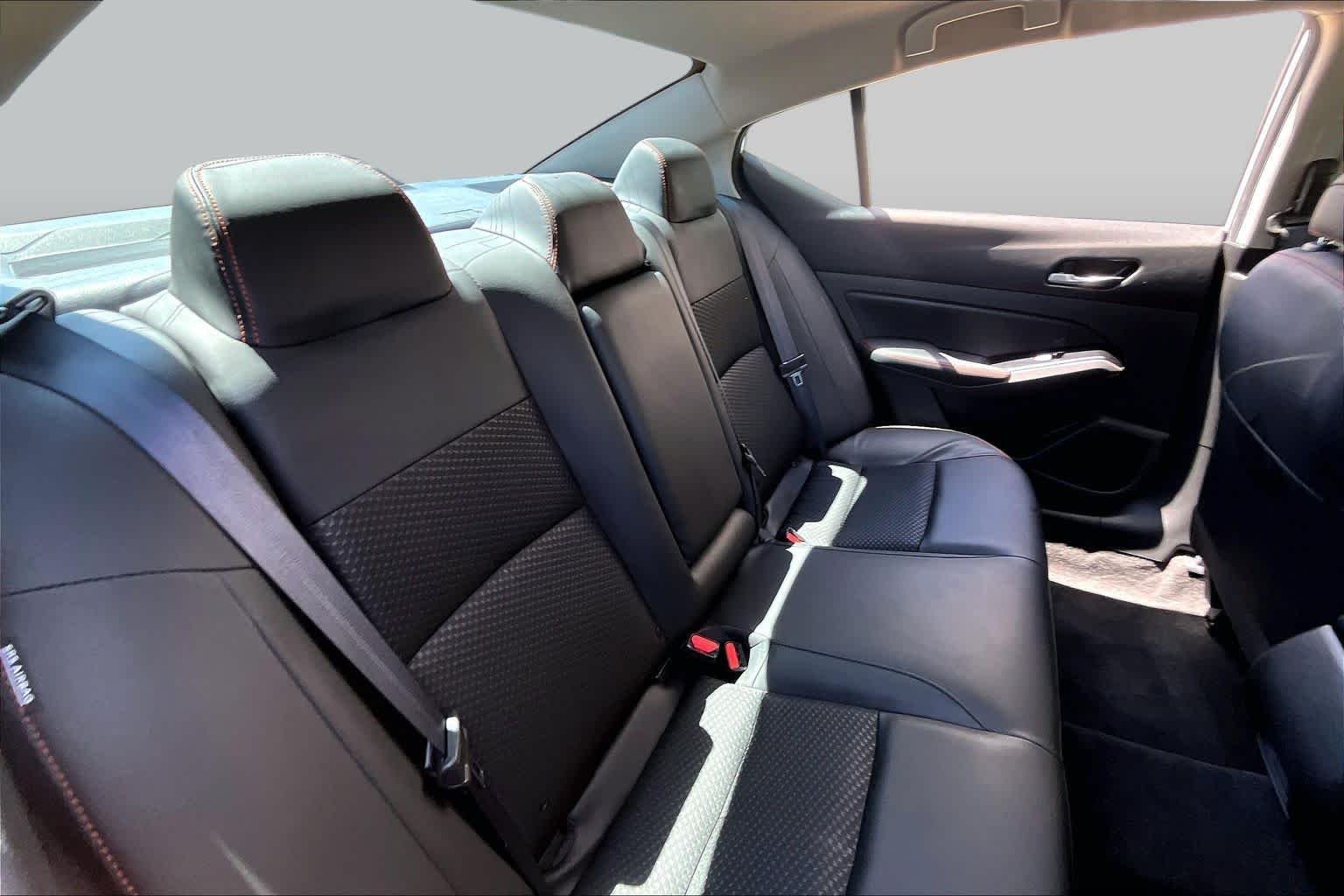 Used 2024 Pearl White Tricoat Nissan 2.5 SR image 20