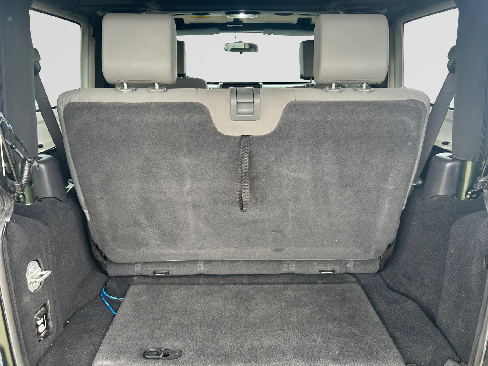 Used 2009 Jeep Green Metallic Jeep X image 10