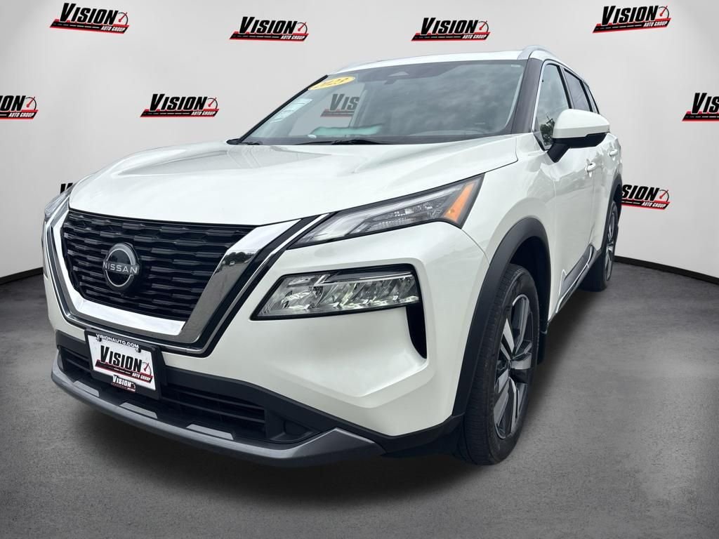 Used 2023 White Nissan SL image 1