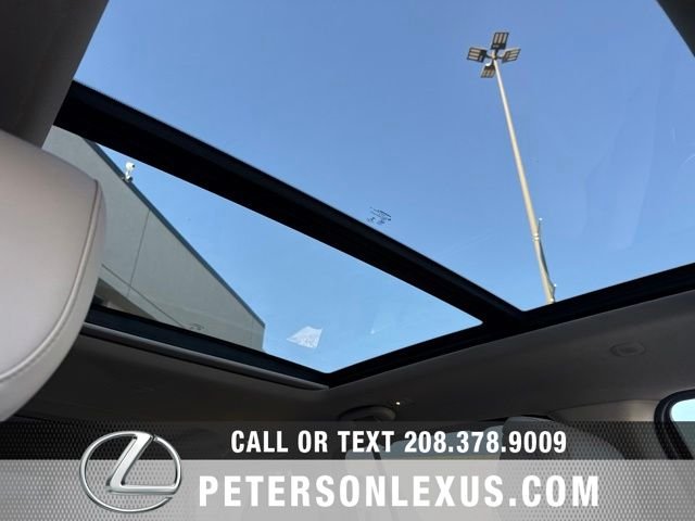Used 2022 White Jeep Series III image 14