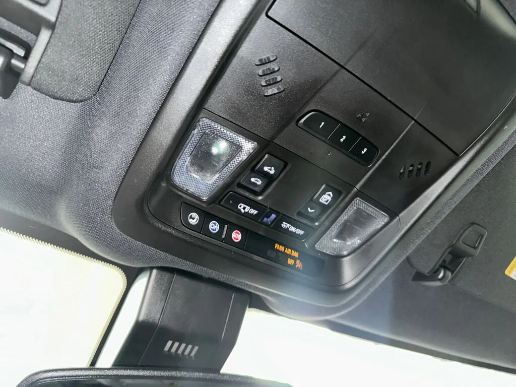 Used 2024 Sterling Gray Metallic Chevrolet Premier image 21