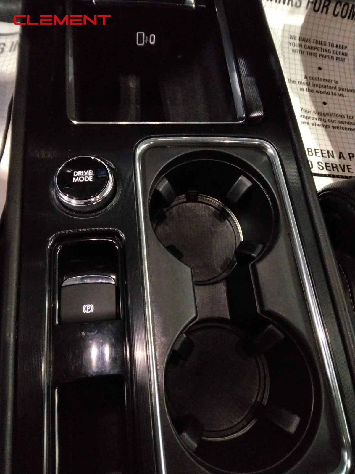 Used 2021 Black Lincoln Grand Touring image 20