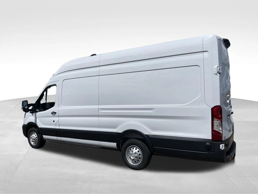 New 2026 Oxford White Ford Cargo Van image 6