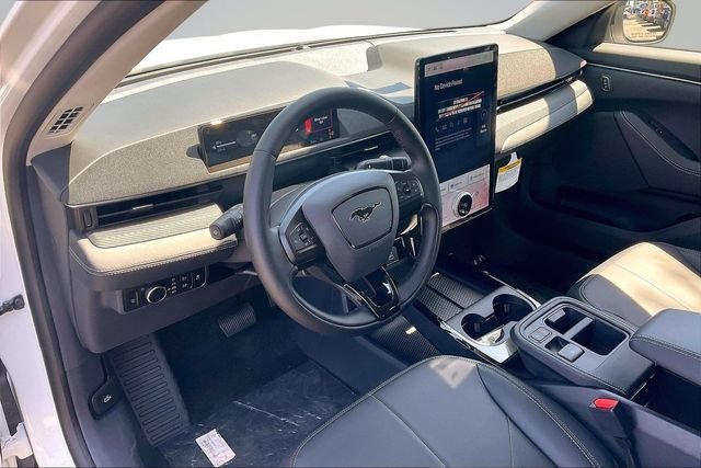 New 2026 Star White Metallic Tri-coat Ford Select image 6