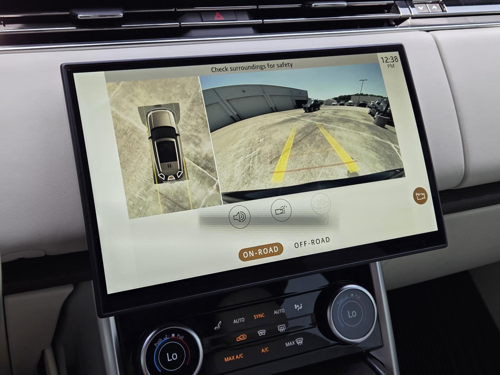 Used 2023 Santorini Black Metallic Land Rover SE image 25