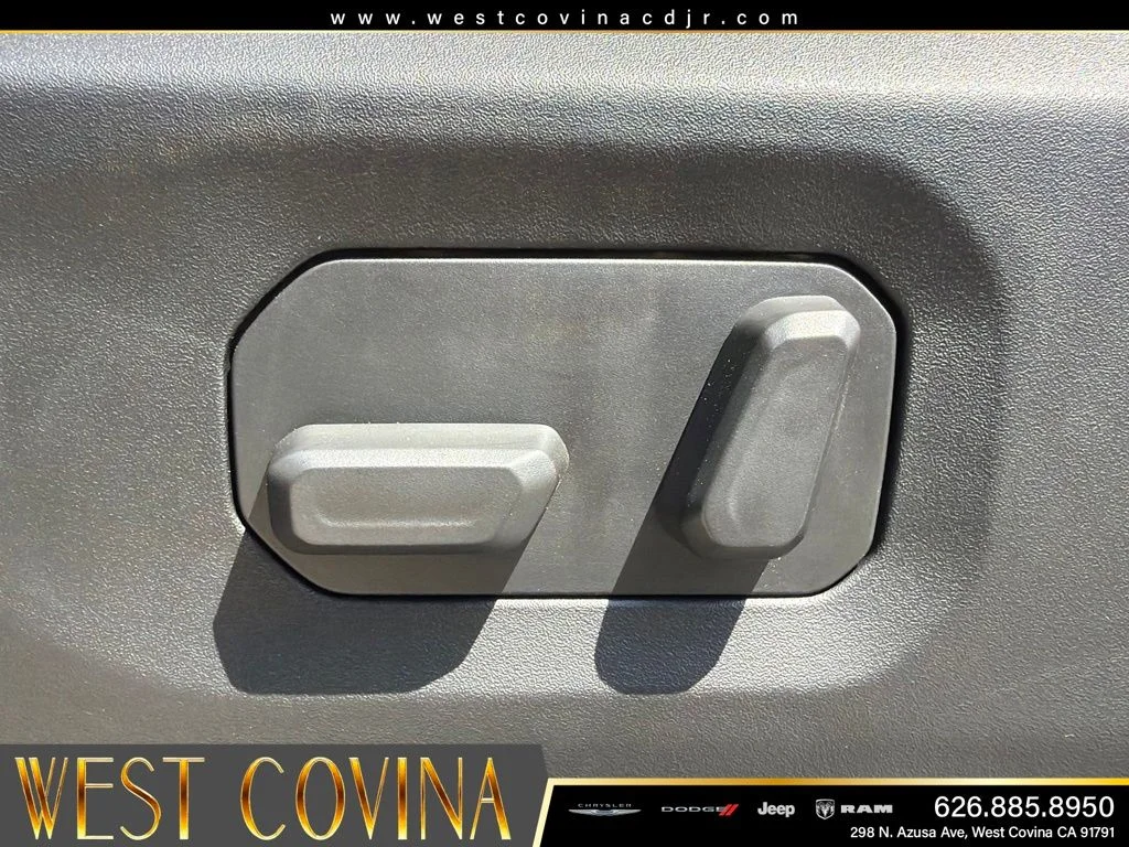 New 2026 Granite Crystal Metallic Clearcoat Jeep Rubicon X image 20