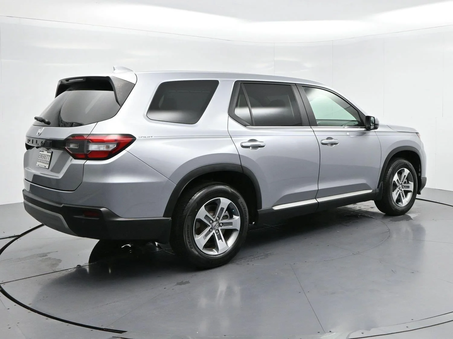 Used 2024 Lunar Silver Metallic Honda EX-L 7 Passenger image 7