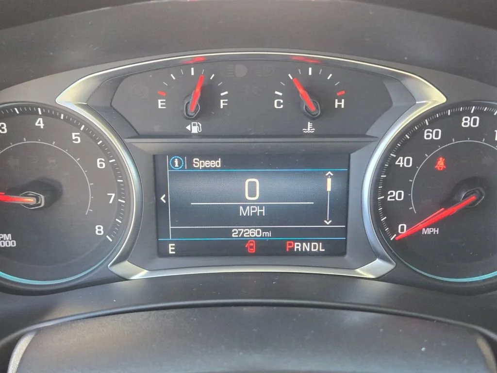 Used 2024 Summit White Chevrolet RS image 23
