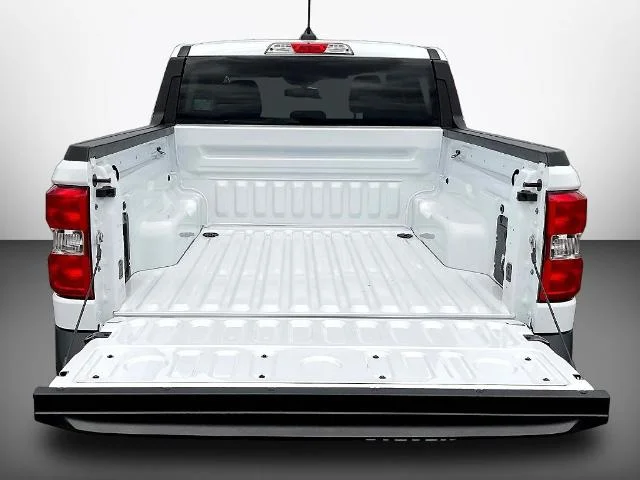 New 2026 Oxford White Ford XLT image 51
