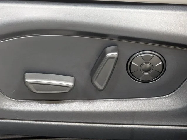 New 2026 Carbonized Gray Metallic Ford Platinum™ image 45