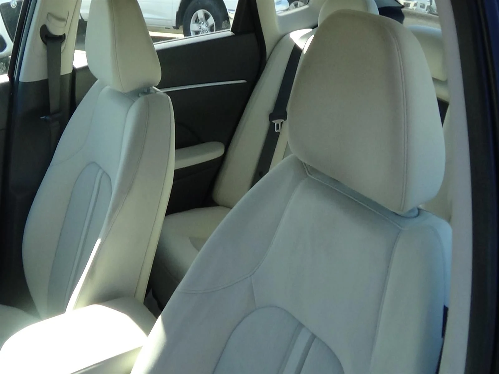 Used 2025 Abyss Black Pearl (a2b) Hyundai SEL image 16