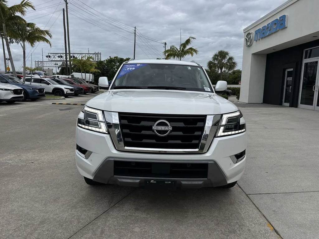 Used 2024 Aspen White Nissan SL image 8