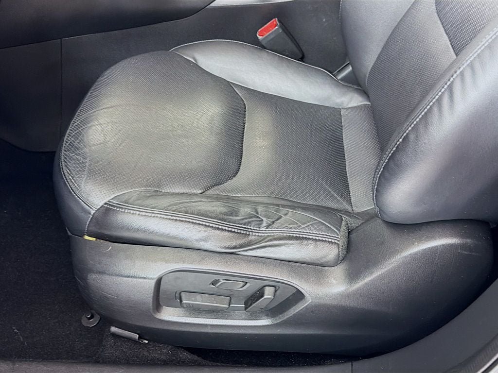 Used 2016 Jet Black Mica Mazda AWD 4dr Touring image 15