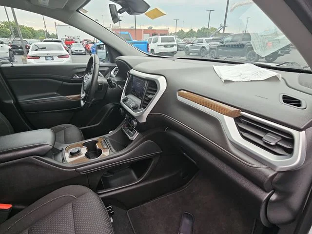 Used 2023 White GMC SLE image 32