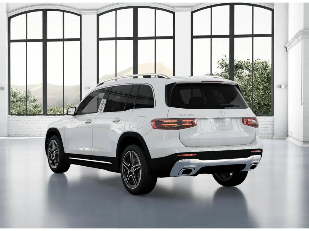 New 2026 White Mercedes-Benz GLB 250 image 28