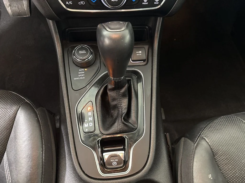 Used 2020 Red Jeep Limited image 26