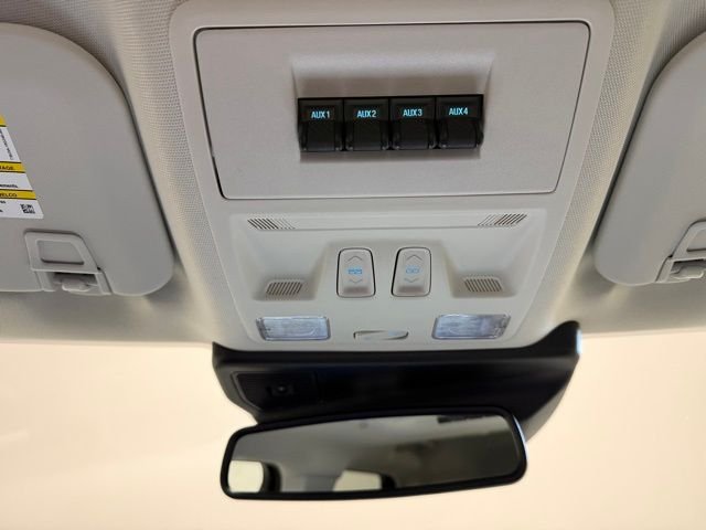 New 2026 Azure Gray Metallic Tri-Coat Ford Badlands® image 32