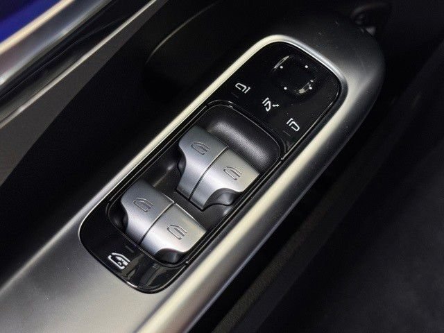 New 2025 Polar White Mercedes-Benz C 300 image 19