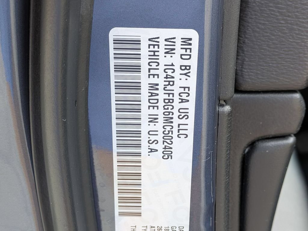 Used 2021 Blue Jeep Limited image 32