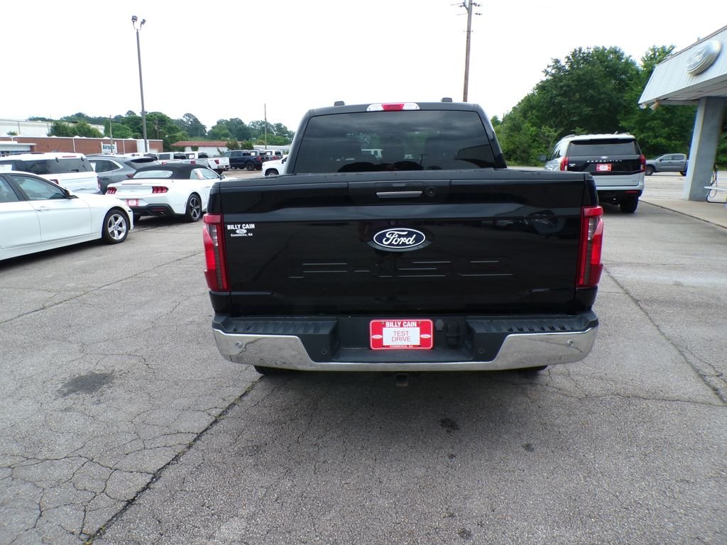 Used 2024 Black Metallic Ford XLT image 6