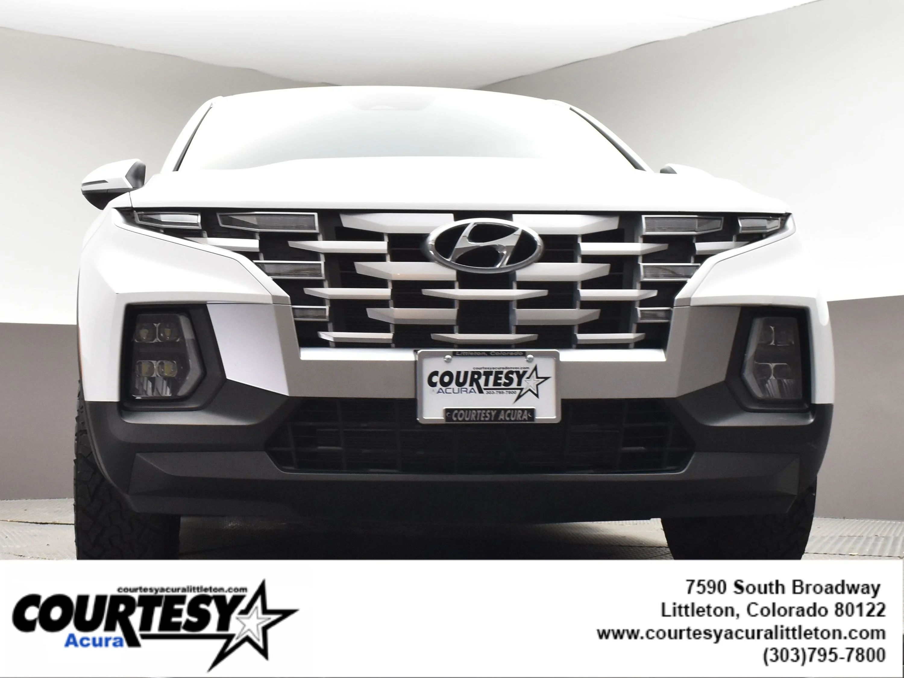 Used 2024 Atlas White Hyundai SEL image 28