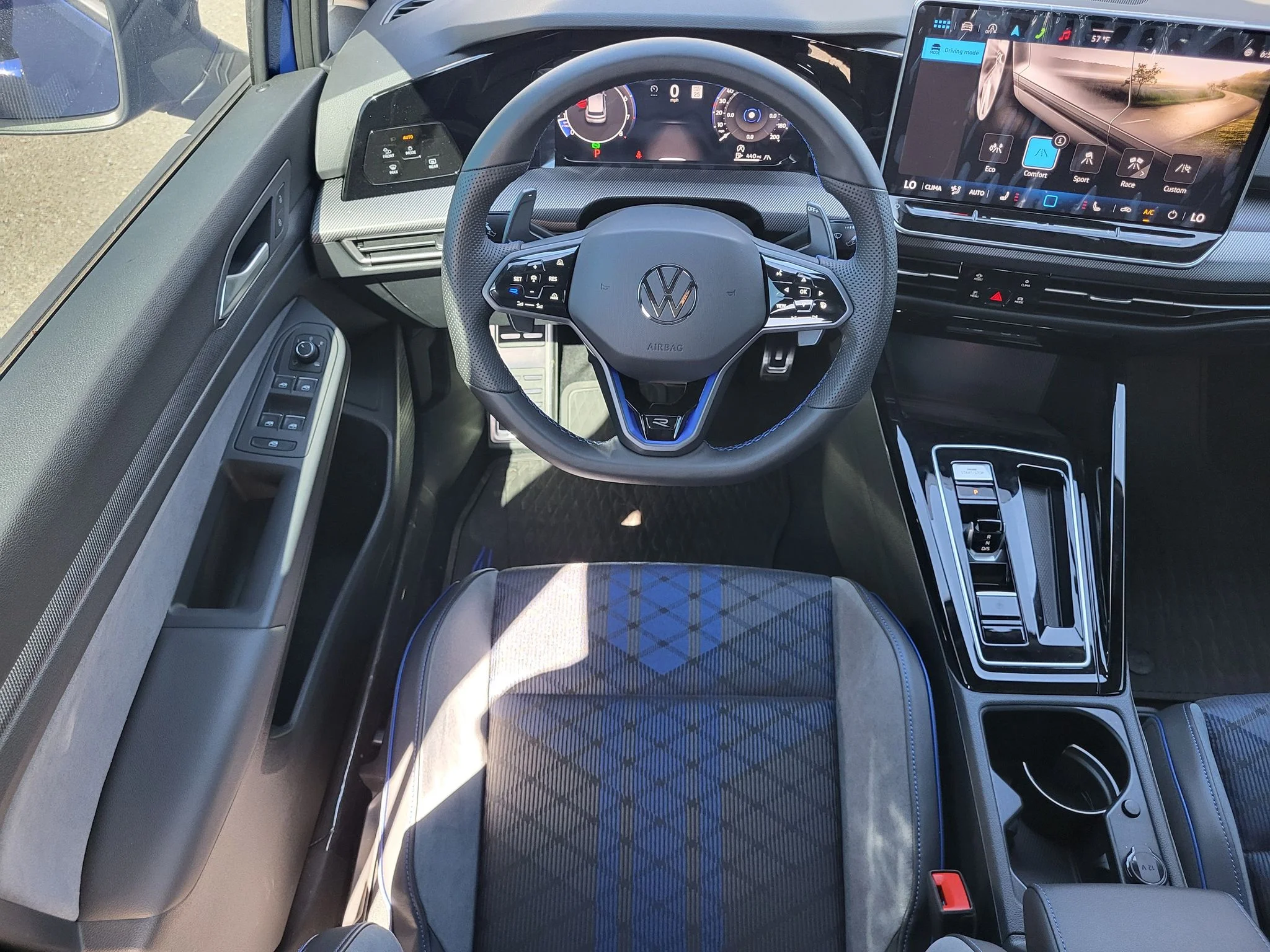 2026 Volkswagen Golf R R - Photo 18
