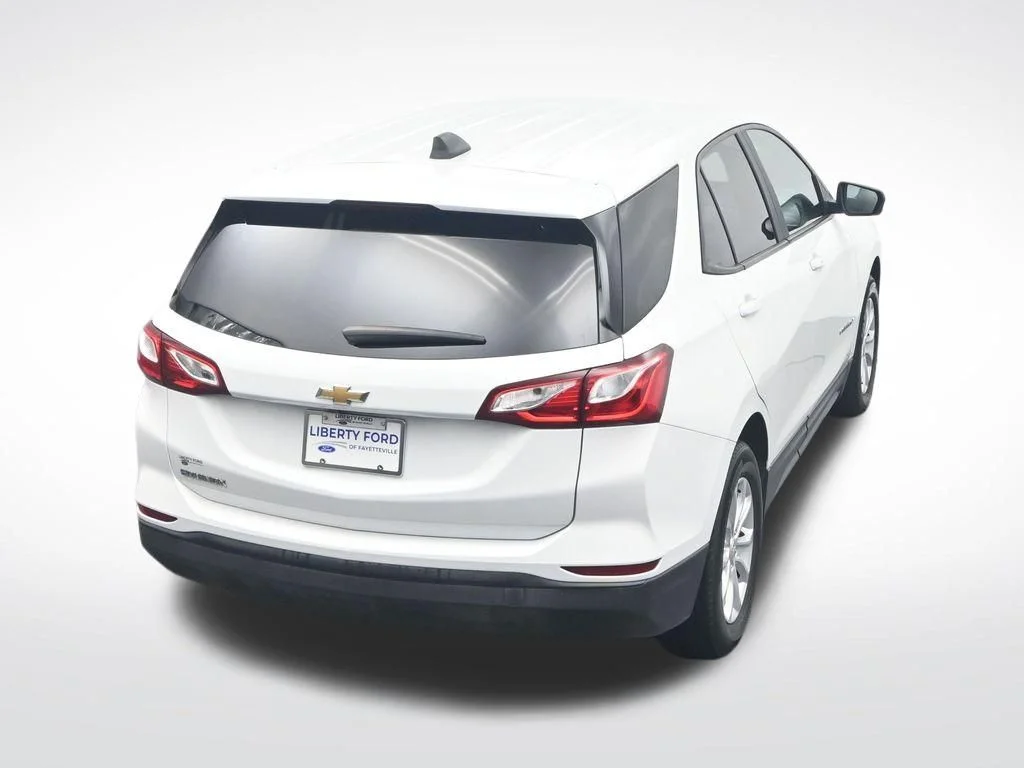 Used 2021 Summit White Chevrolet LS image 36