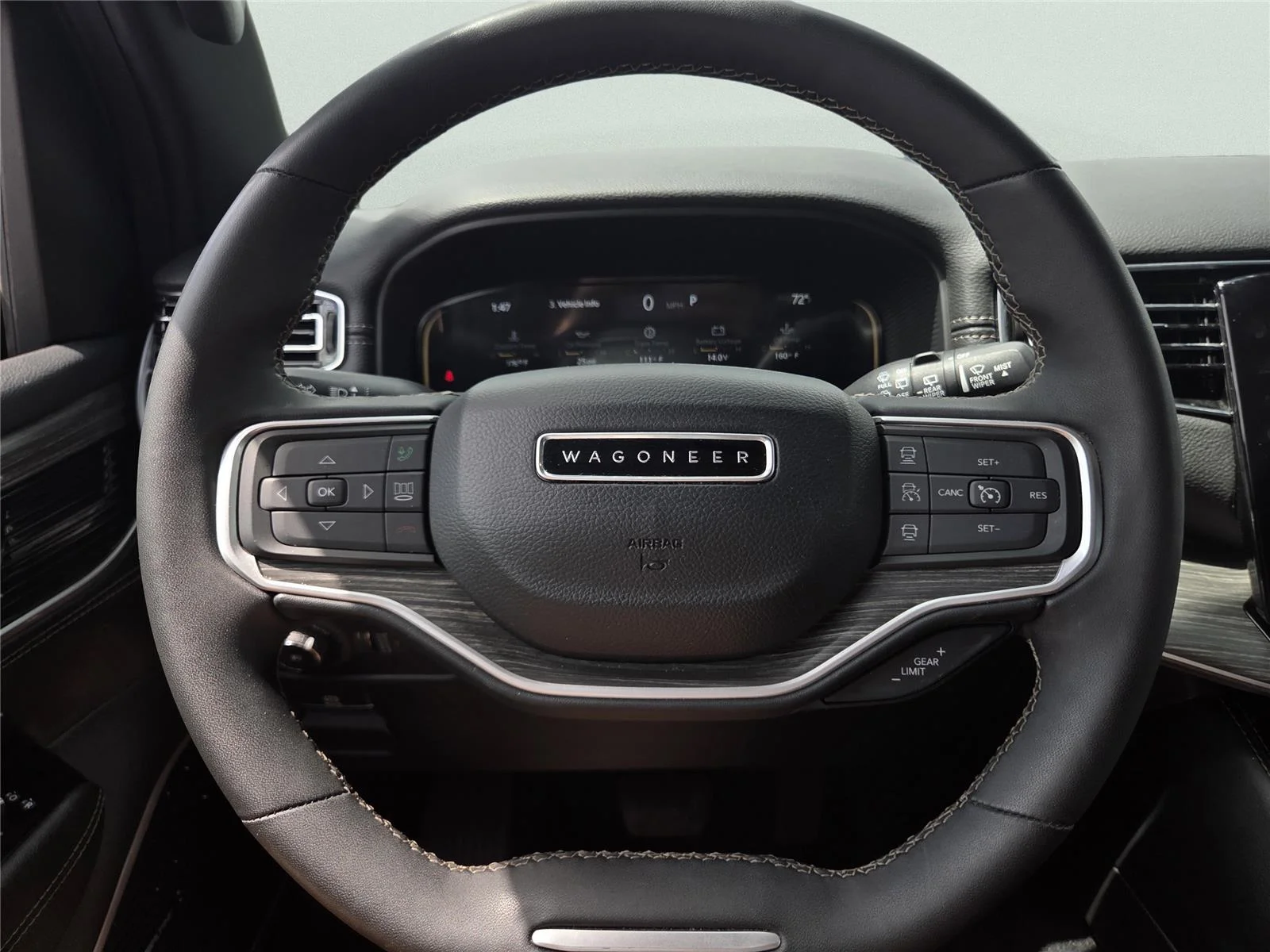 Used 2024 Diamond Black Crystal Pearlcoat Jeep Series III image 25