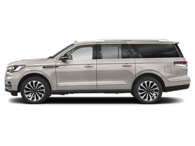 Used 2023 Black Lincoln Reserve image 3