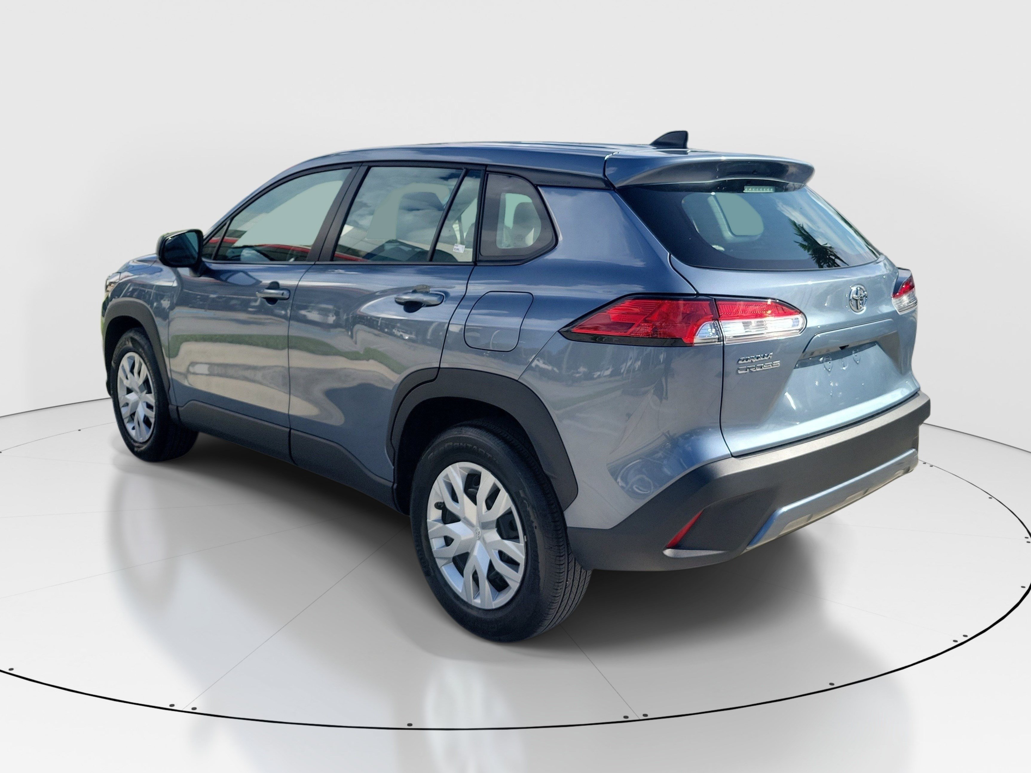 Used 2025 Celestite Toyota L image 5